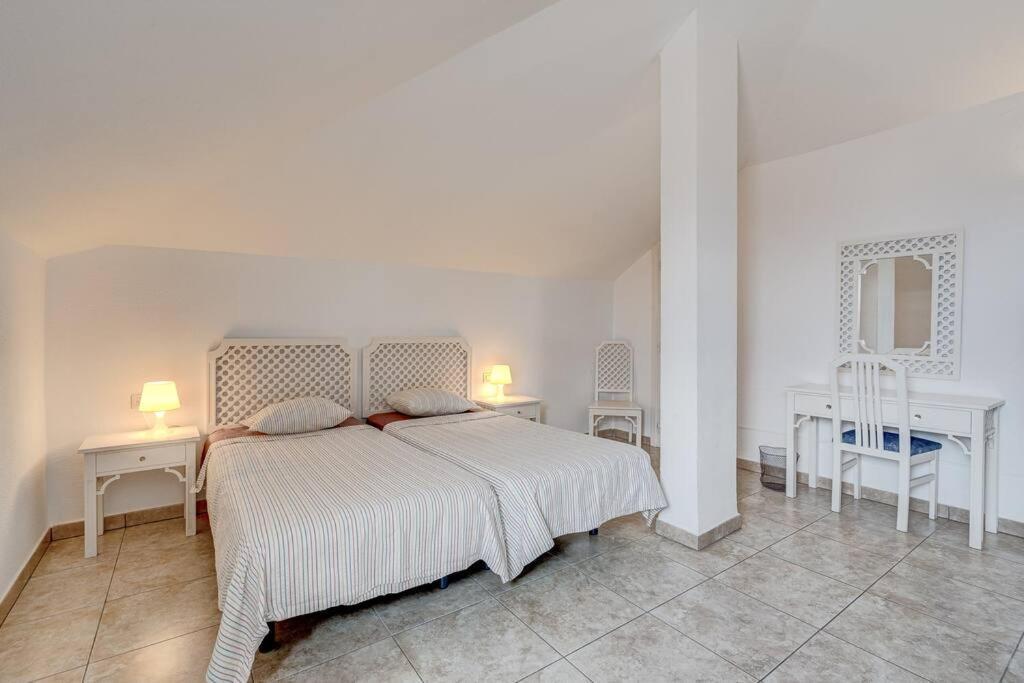 Royal Garden - 2 Bedroom Playa de las Americas (Tenerife)